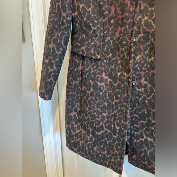 VIA SPIGA 🐆 Stand Collar,  Wine Leopard Print,
Wool Blend Overcoat, Large Snaps - Picture 7 of 12